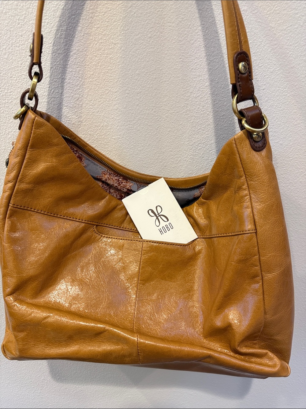 Leather Hobo Convertible CrossbodyBag in Caramel Brown - Picture 11 of 12